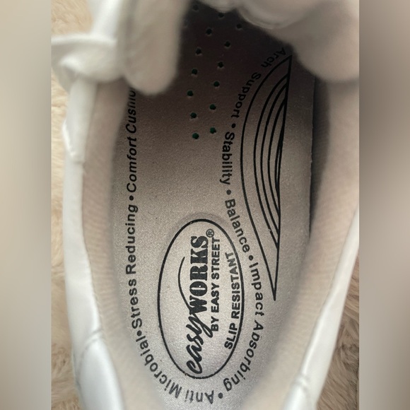 Easy Works by Easy Street Goal Women's Slip Resistant Lace Up Work Sneakers 8M - Picture 5 of 5